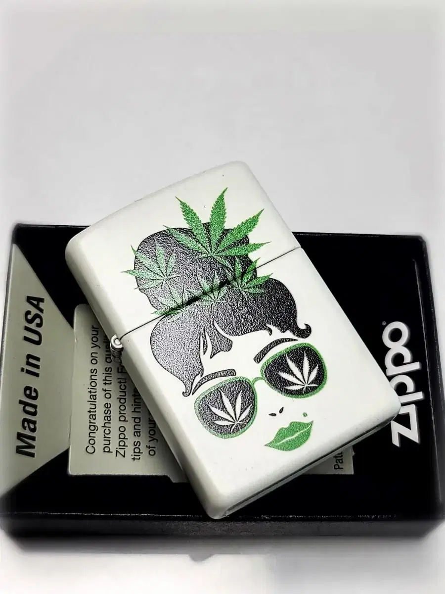 미개봉 정품 49837 CANNIBIS DESIGN 새 지포라이터